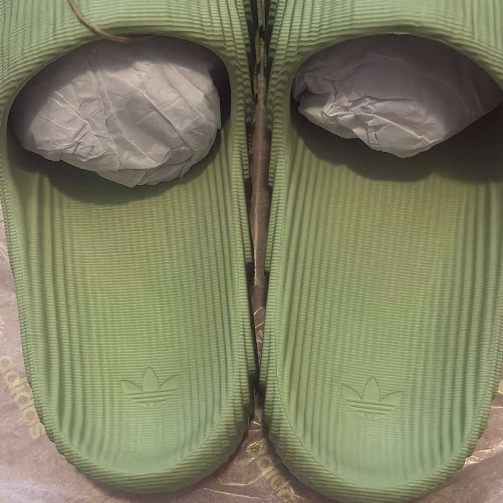 Adidas Mens Adilette 22 Slides - Picture 4 of 5